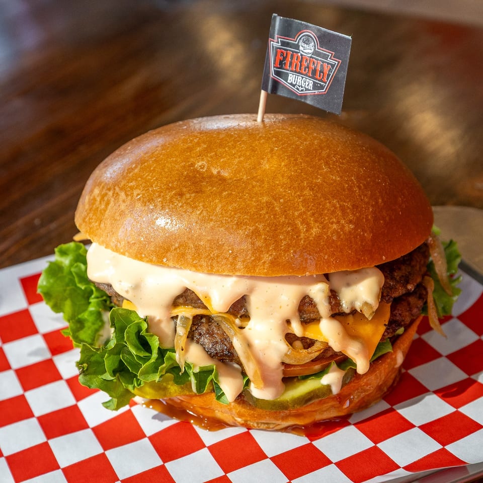 Backfire burger with creamy sauce